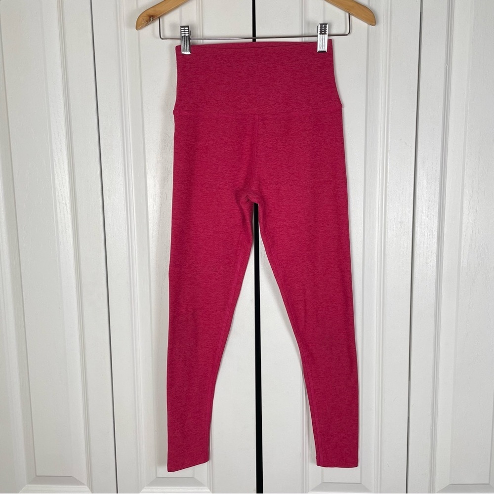 Beyond Yoga Leggings Women’s S Pink 24” Inseam Cropped Active Workout Barbie